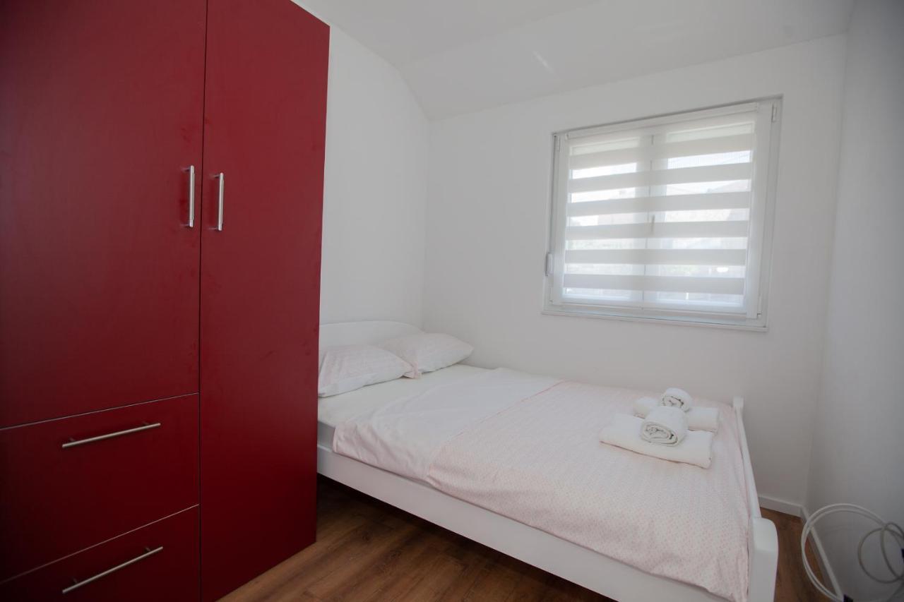 Apartmani Grubac 特雷比涅 外观 照片