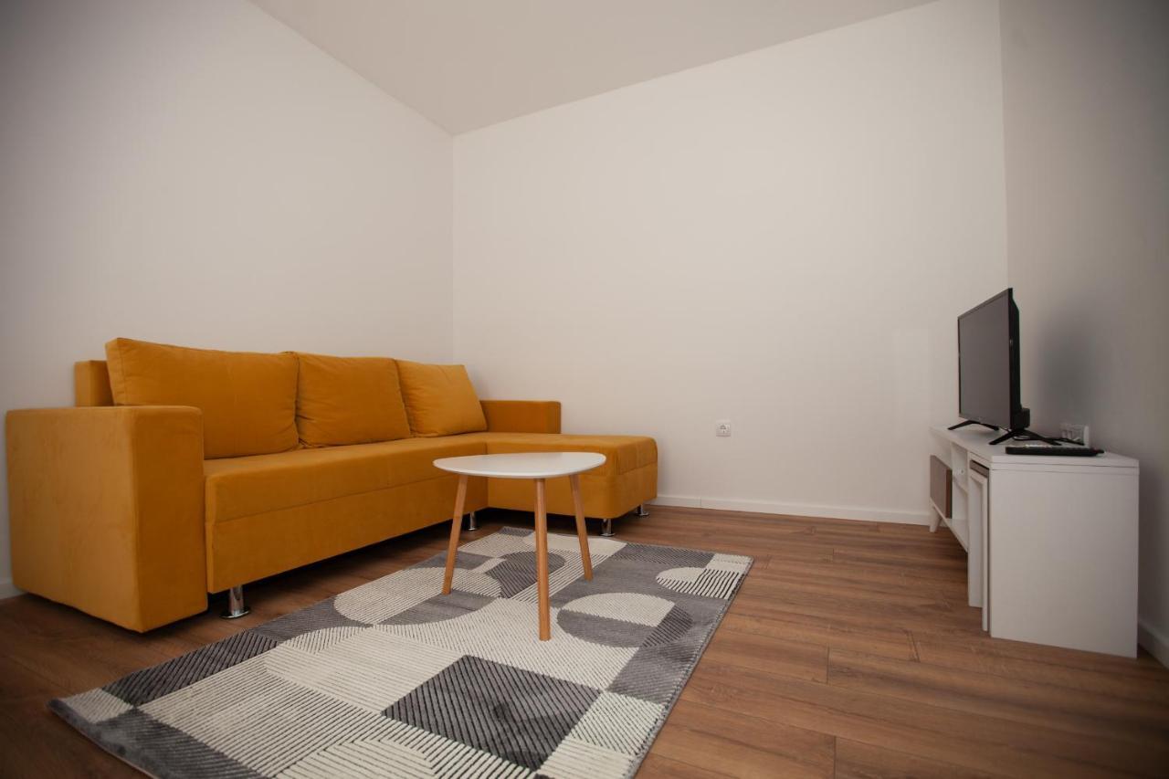 Apartmani Grubac 特雷比涅 外观 照片